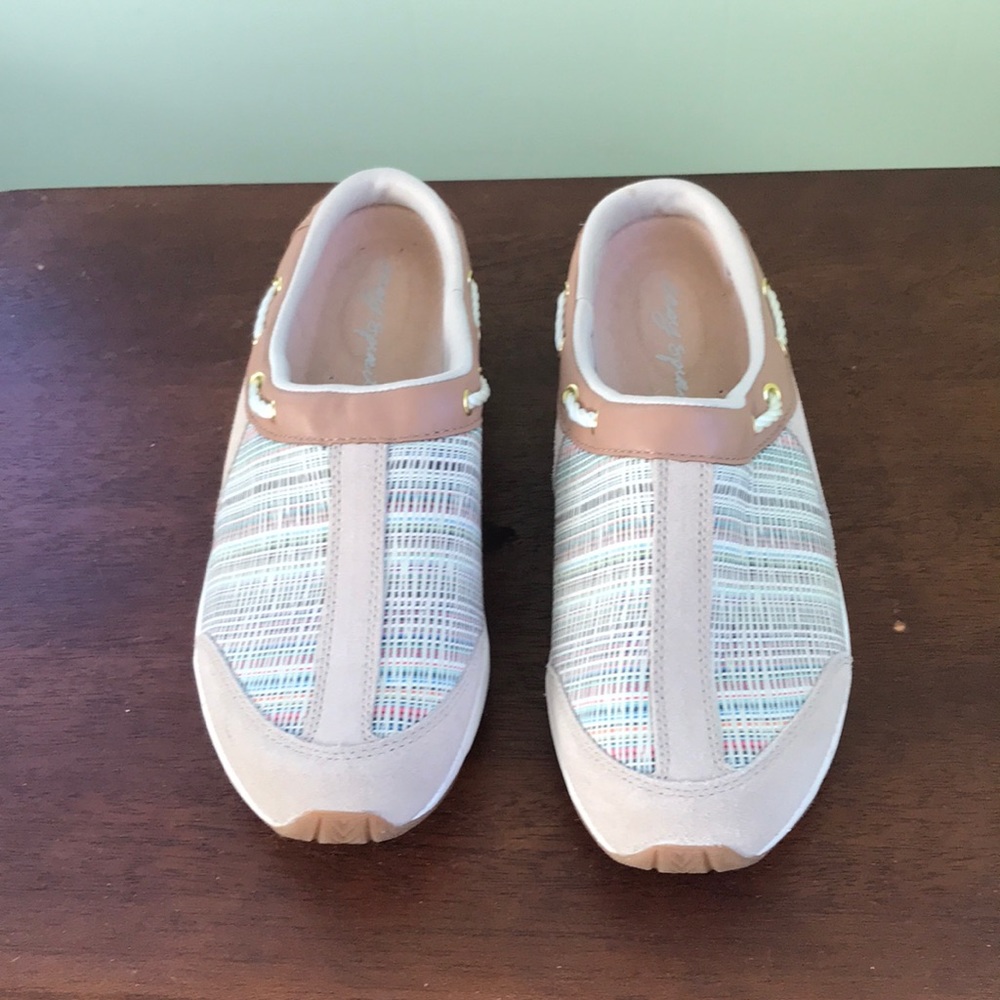 NWOT Easy Spirit Mule